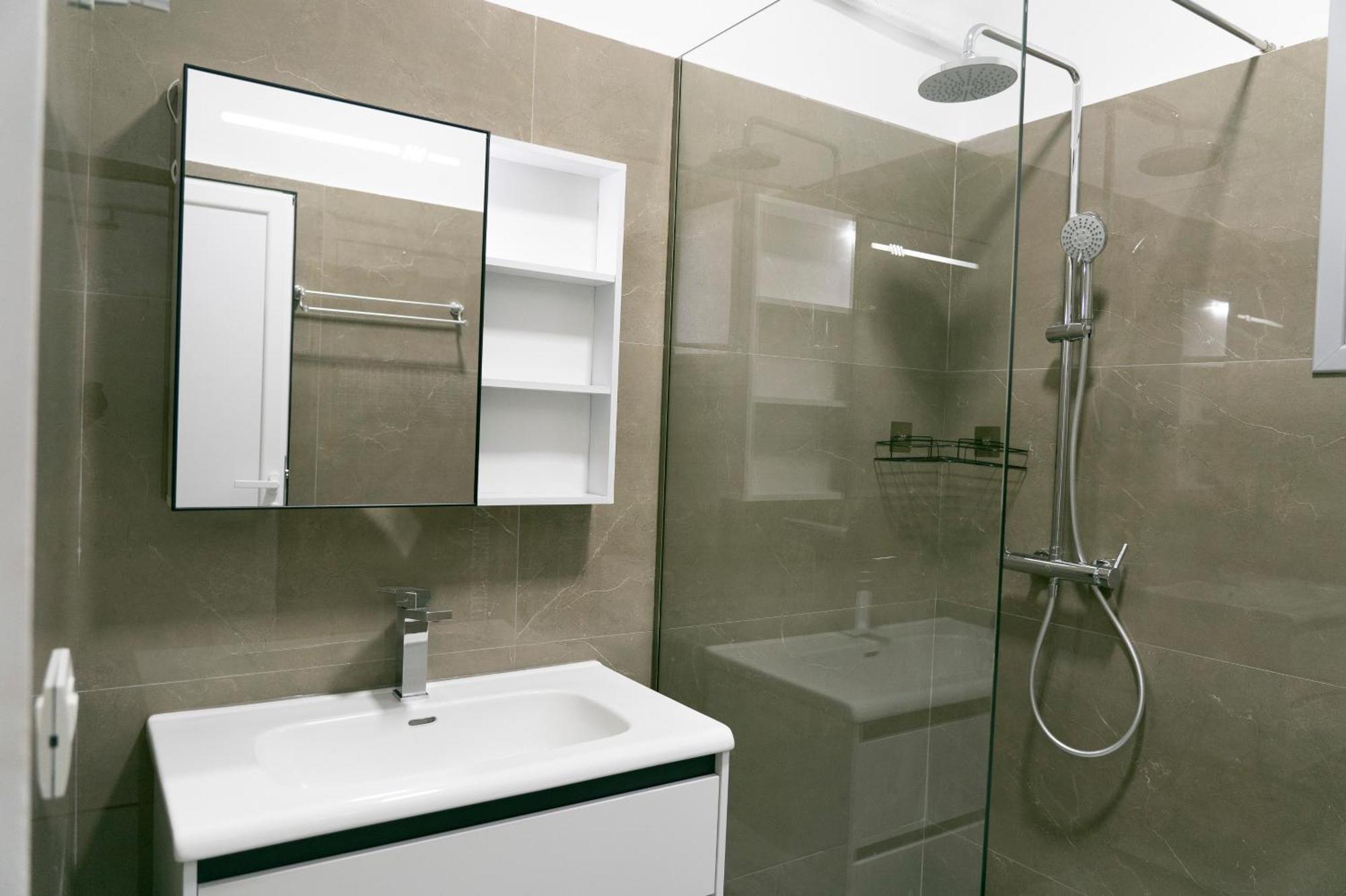 Kaful Apartment Qeparo